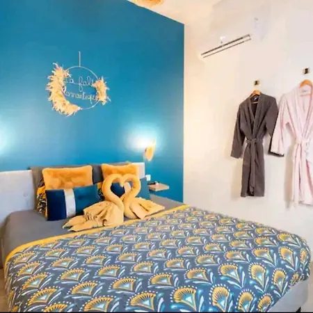 Holiday home La Folie Romantique *
